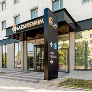 Plaza Premium Hotell